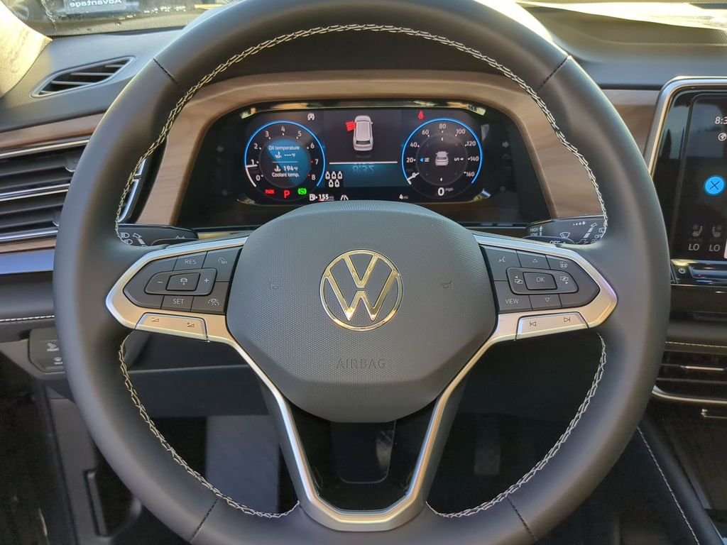 New 2026 Silver Volkswagen 2.0T SE w/Technology image 31