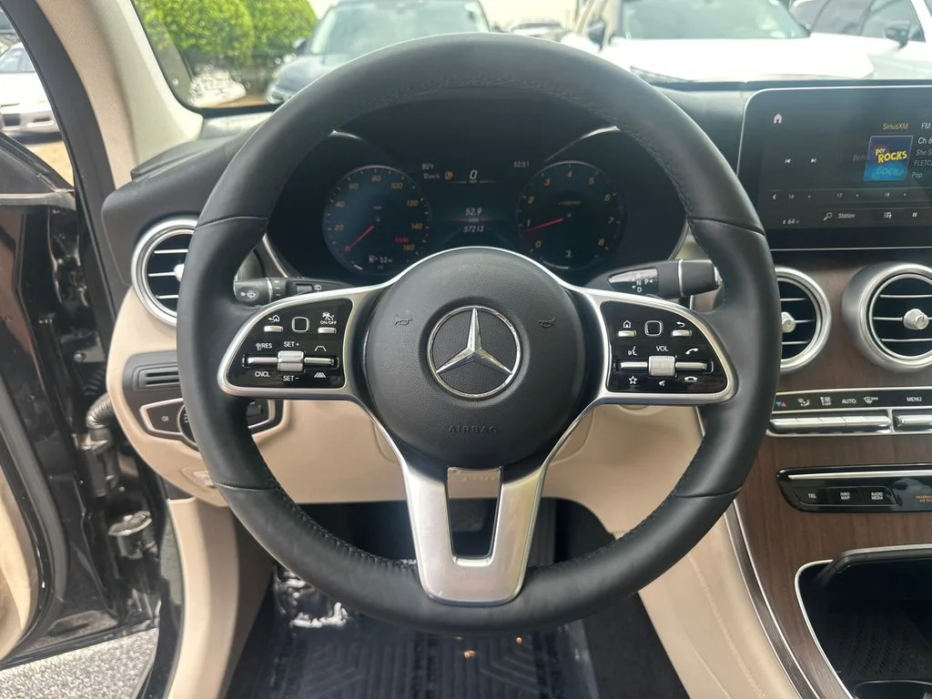 Used 2020  Mercedes-Benz GLC 300 image 22