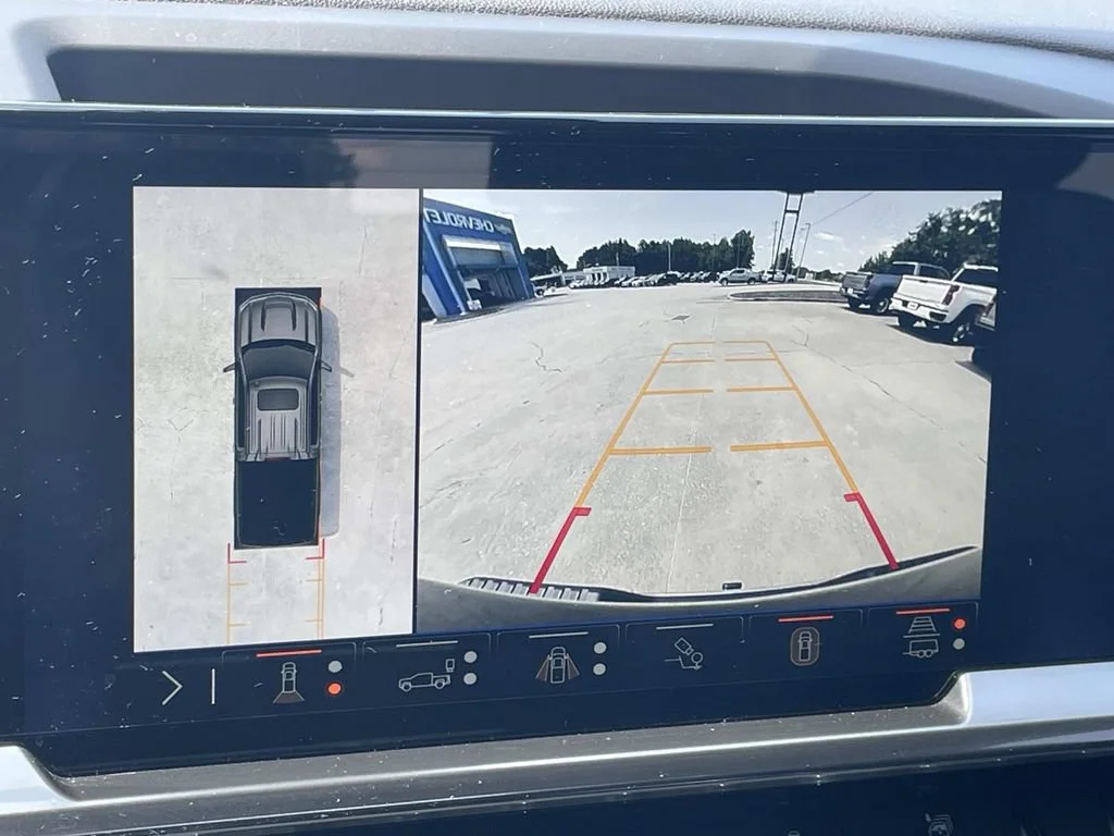 2024 Chevrolet Silverado 1500 LTZ - Photo 15