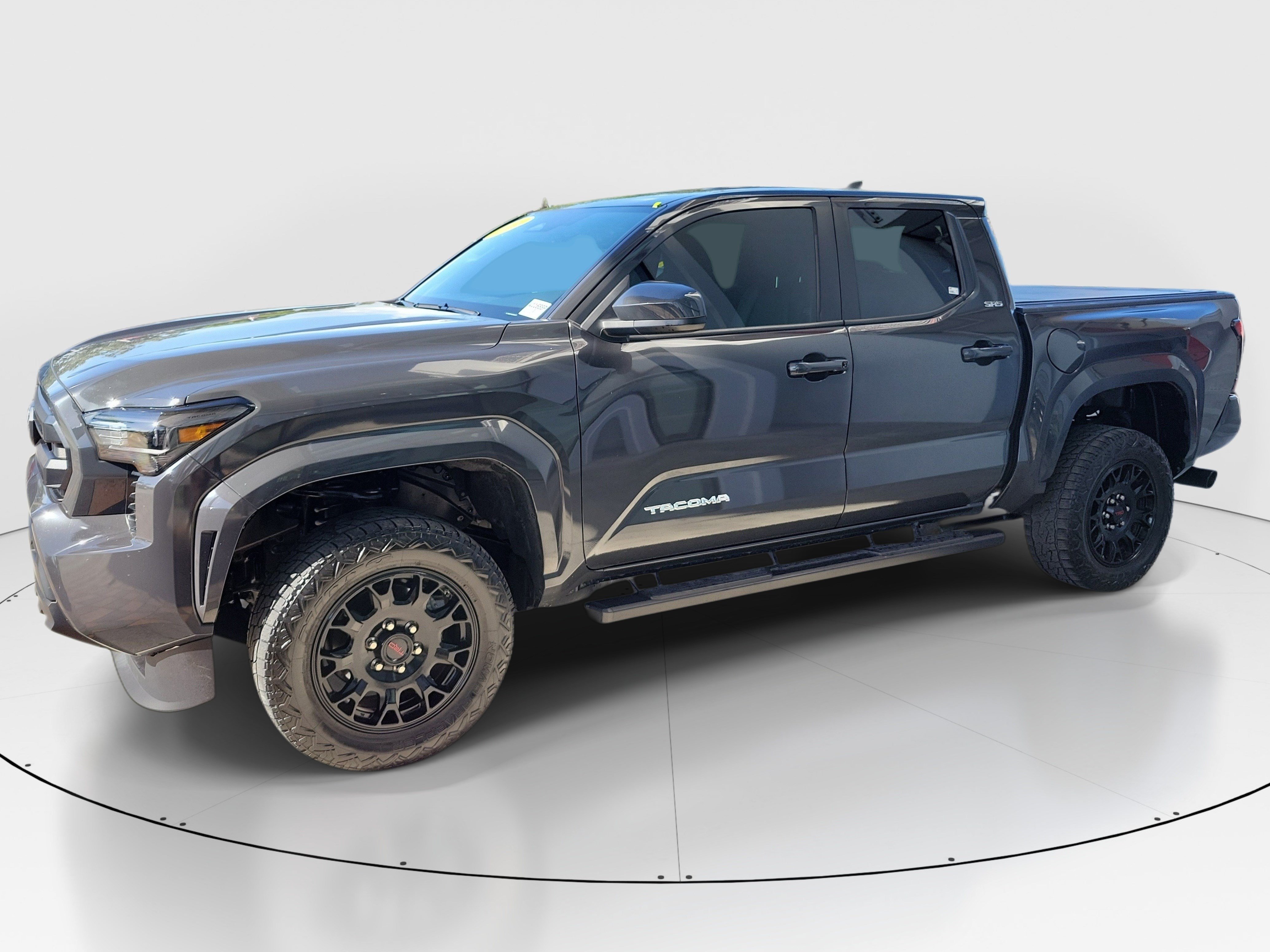 Used 2025 Underground Toyota SR5 image 4
