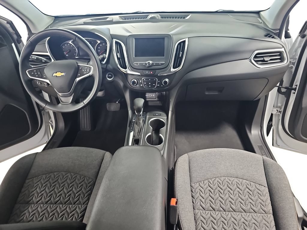 Used 2023 Iridescent Pearl Tricoat Chevrolet LT image 11