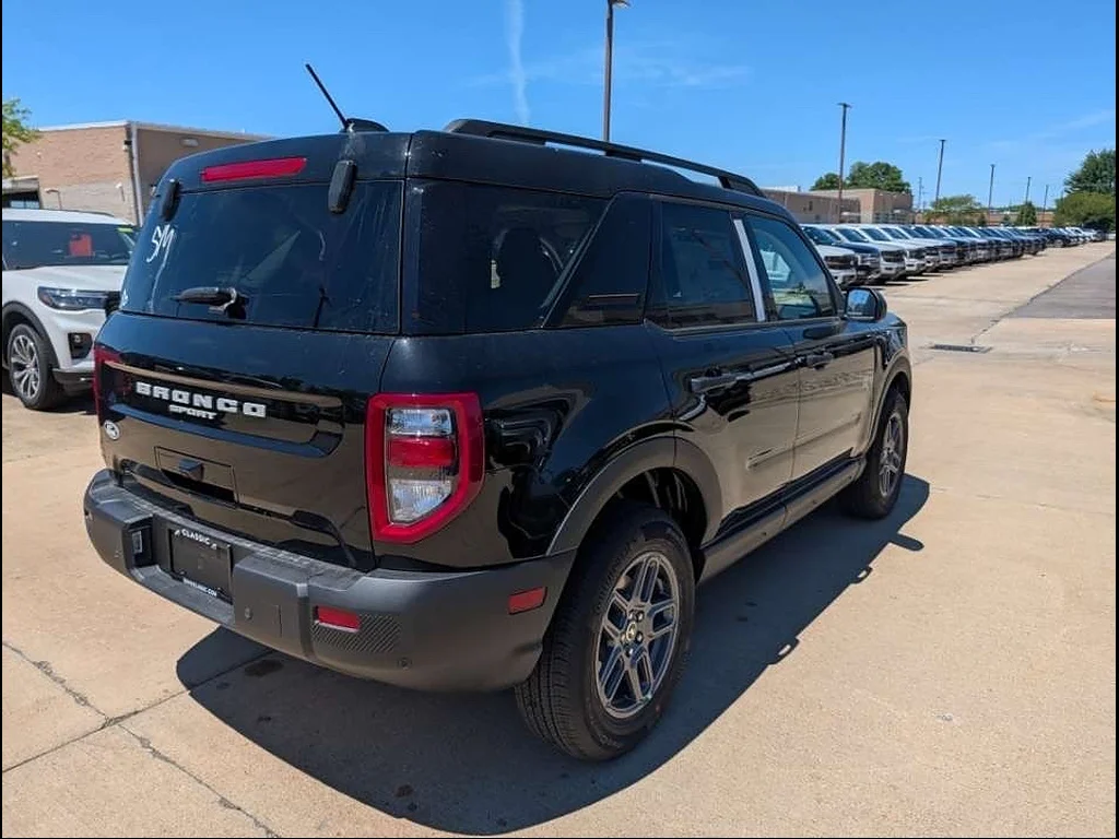 New 2026 Shadow Black Ford Big Bend image 3