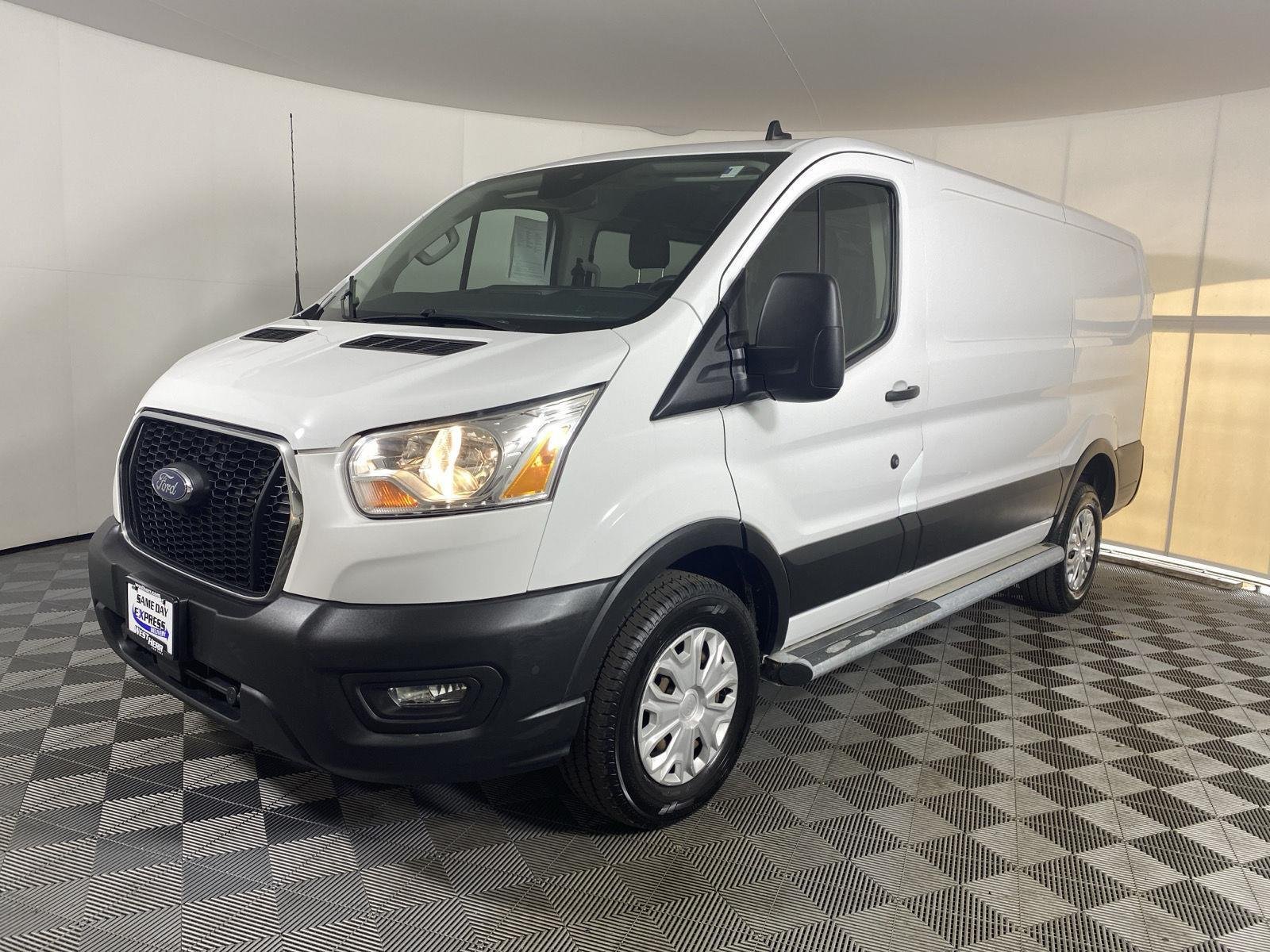 Used 2021 Oxford White Ford 250 image 9