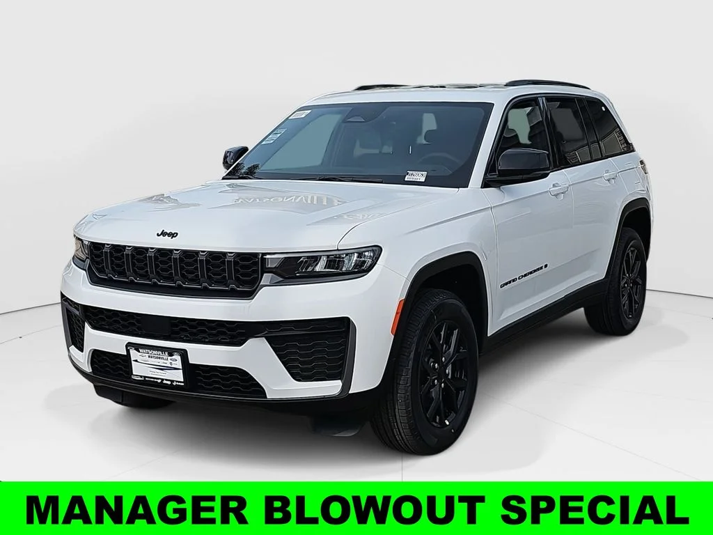 New 2026 Bright White Clear-Coat Exterior Paint Jeep Altitude image 7
