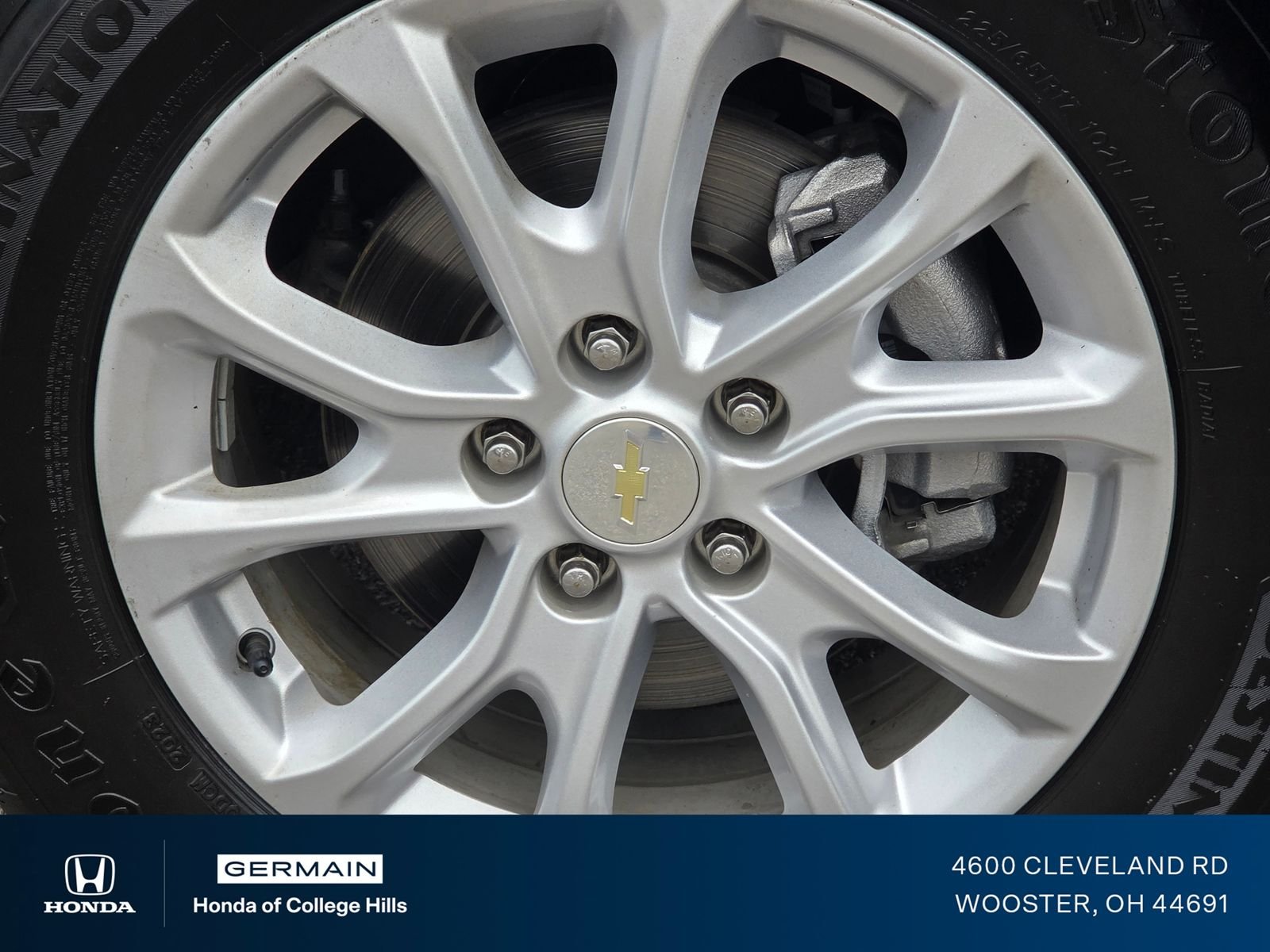 Used 2018 Pepperdust Metallic Chevrolet LT image 10