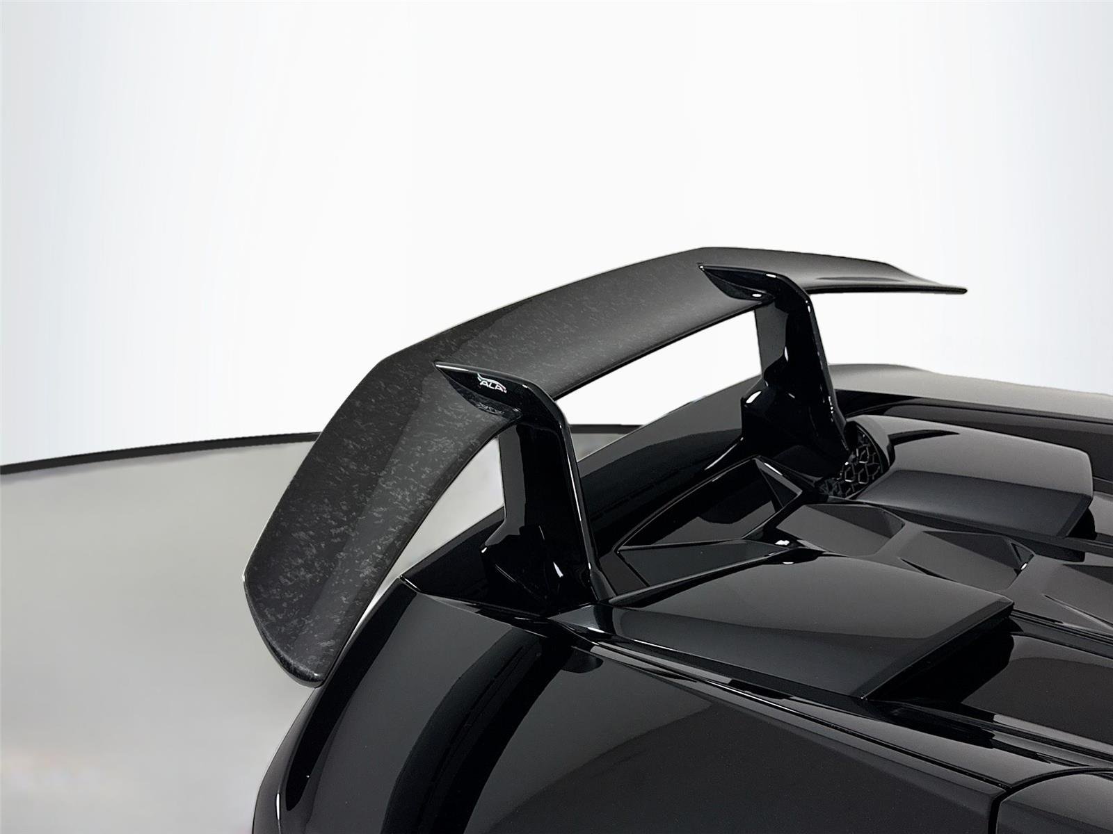 Used 2018 Nero Noctis Lamborghini Performante Spyder | Carbon Buckets | Branding Pkg image 31