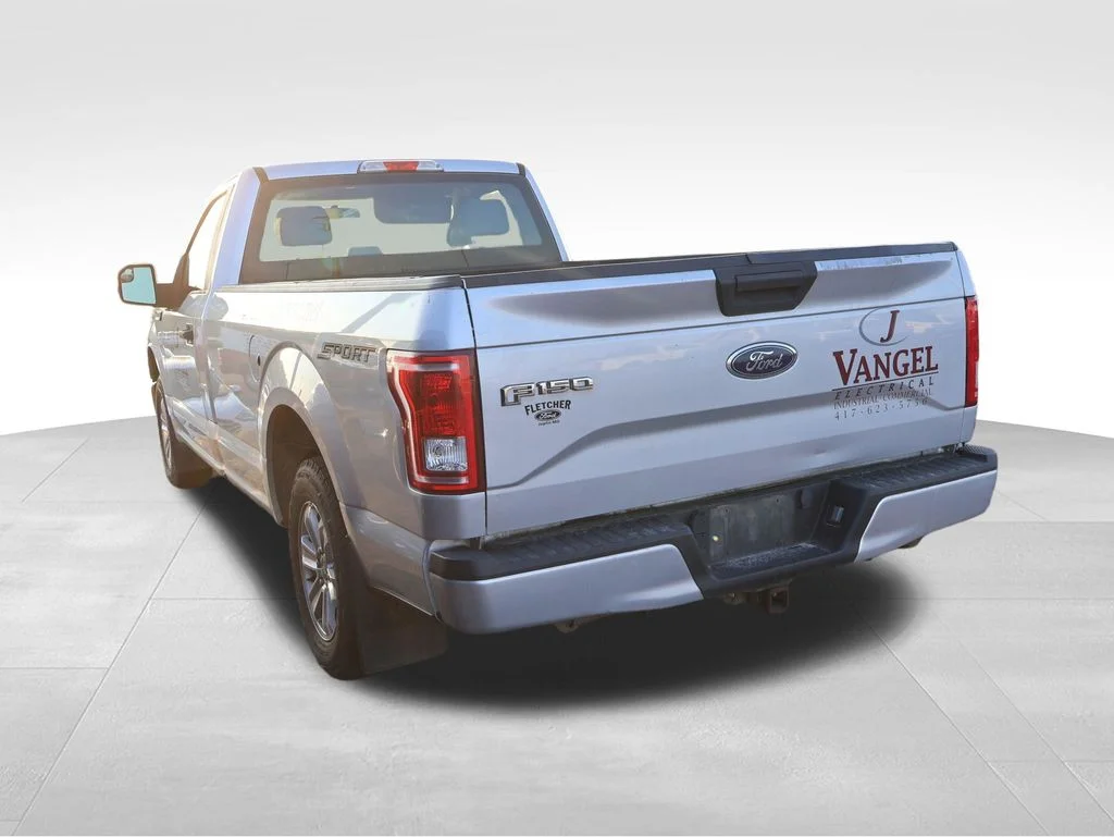 Used 2017 Silver Ford XL image 22