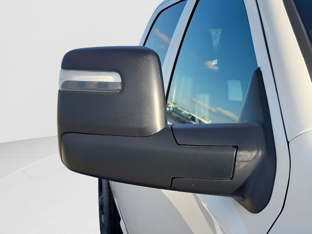 New 2026 Bright White Clear-Coat Exterior Paint RAM Tradesman image 21
