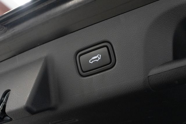 Certified Used 2025 Black Hyundai SEL image 13