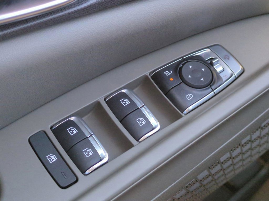 2026 Kia Carnival EX - Photo 30