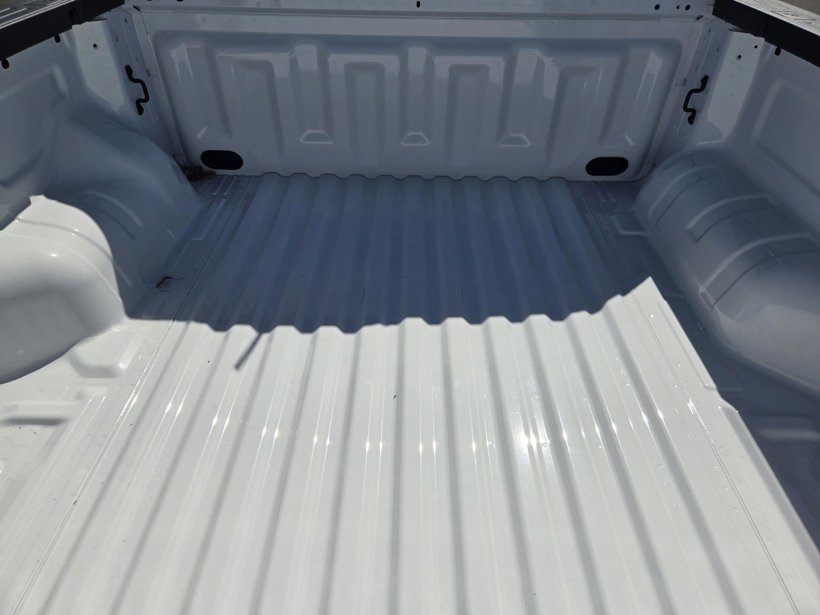 New 2026 Oxford White Ford XLT image 15