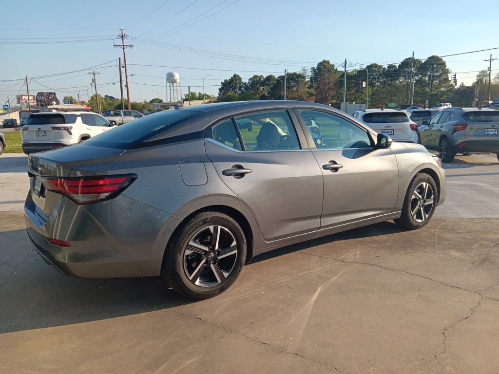 Used 2025 Gray Nissan SV image 7