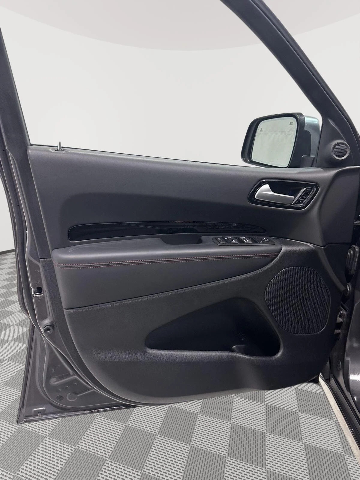 Used 2024 Vapour Grey Dodge Citadel image 23