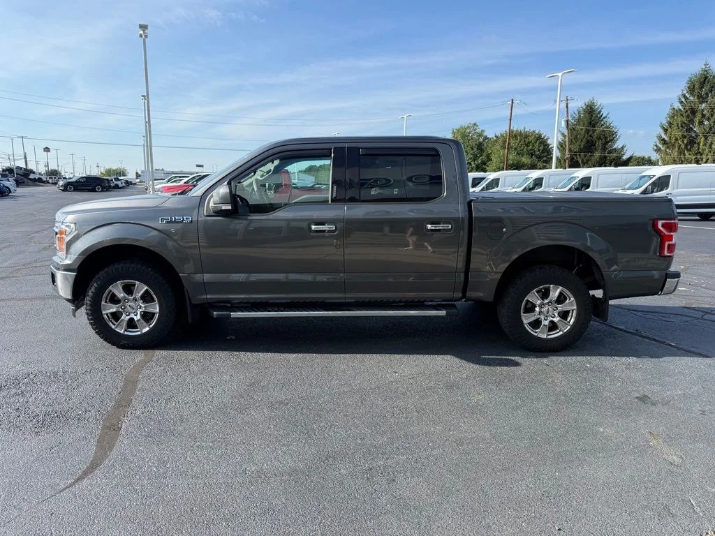 Used 2018 Gray Ford XLT image 8