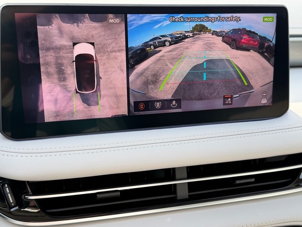 New 2027 HARBOR GRAY INFINITI Luxe FWD image 23