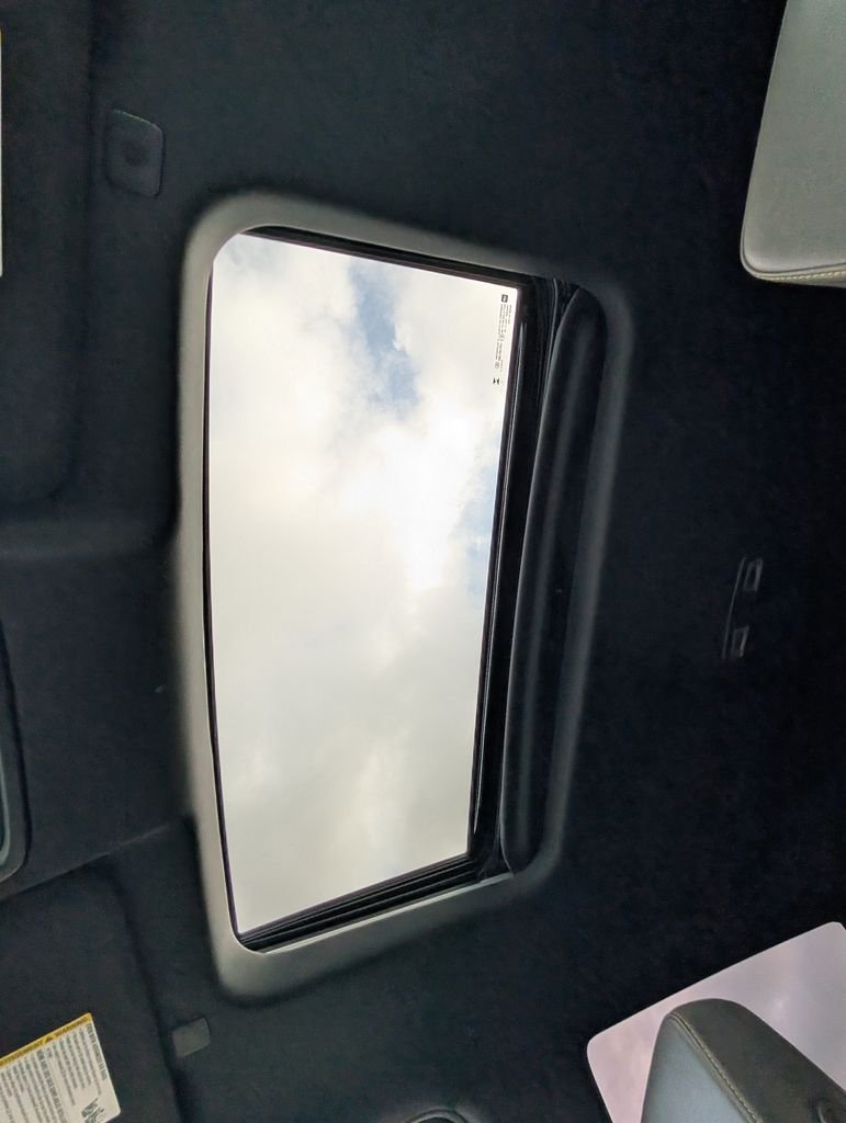 Used 2025 White Chevrolet ZR2 image 13