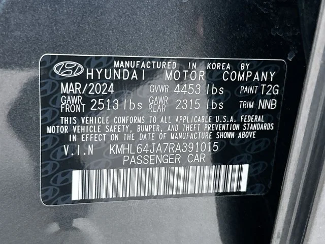 Used 2024 Gray Hyundai SEL image 39