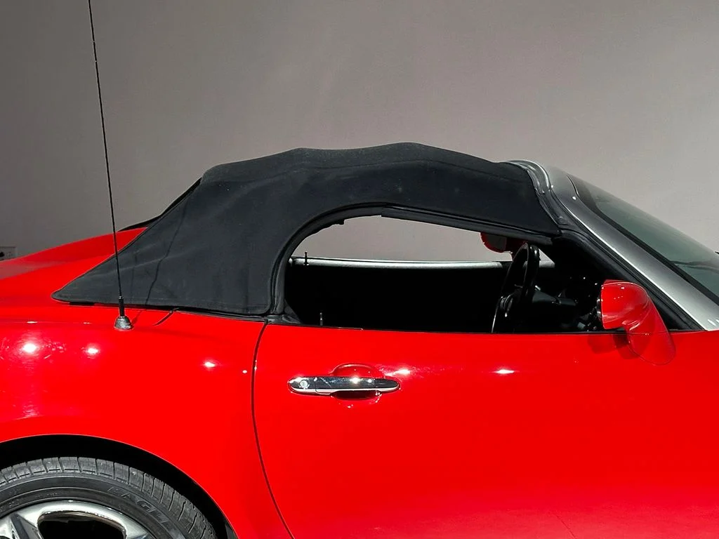 Used 2007 Red Saturn Base image 67