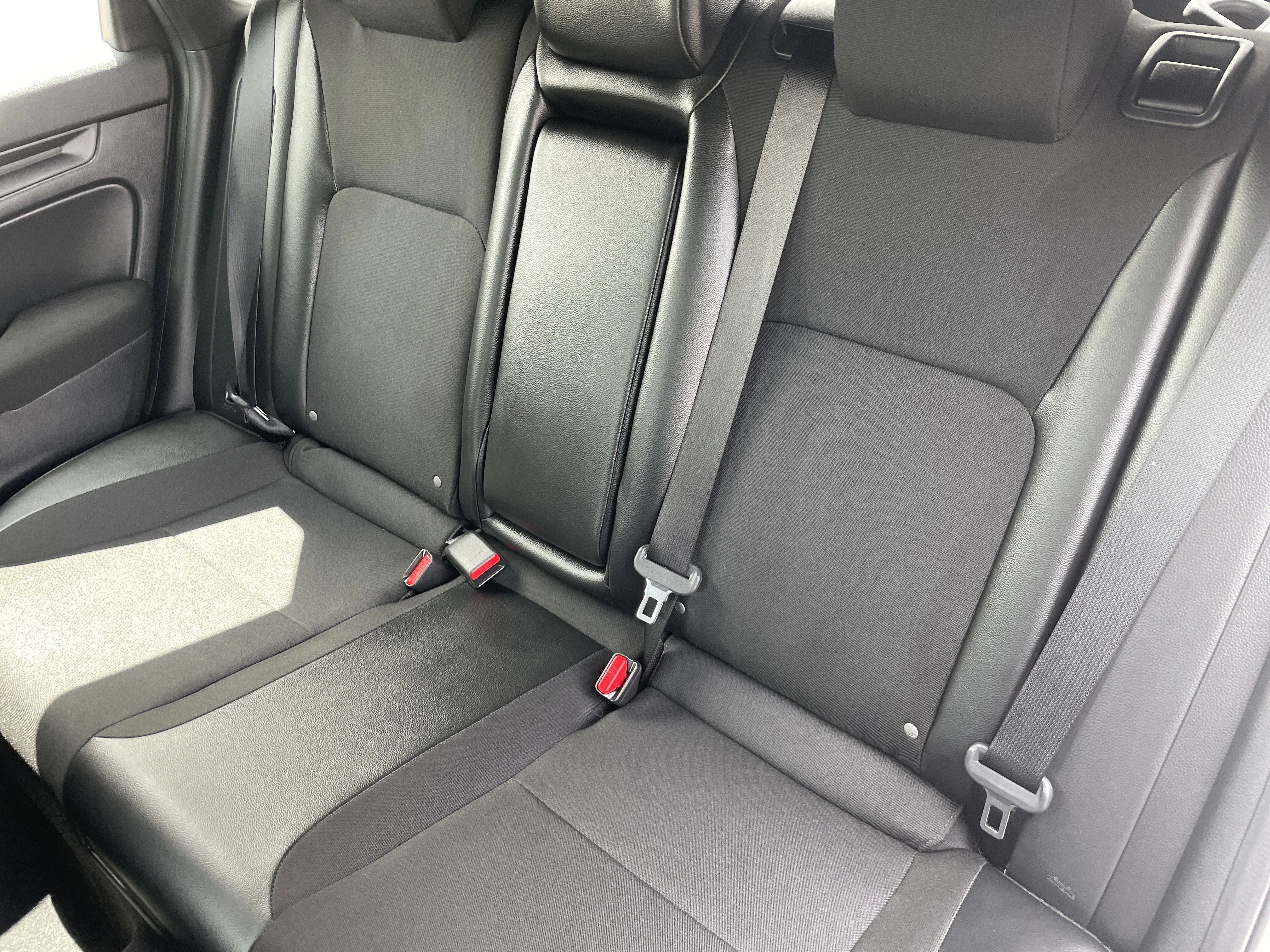 2025 Honda Civic Hatchback Sport - Photo 45