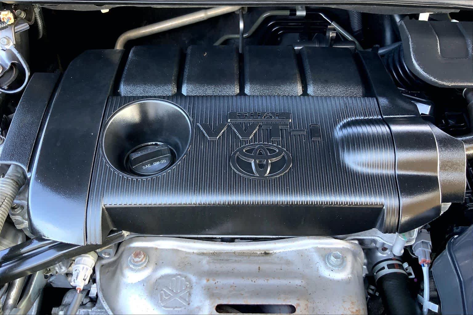 Used 2013 Magnetic Gray Metallic Toyota LE image 32