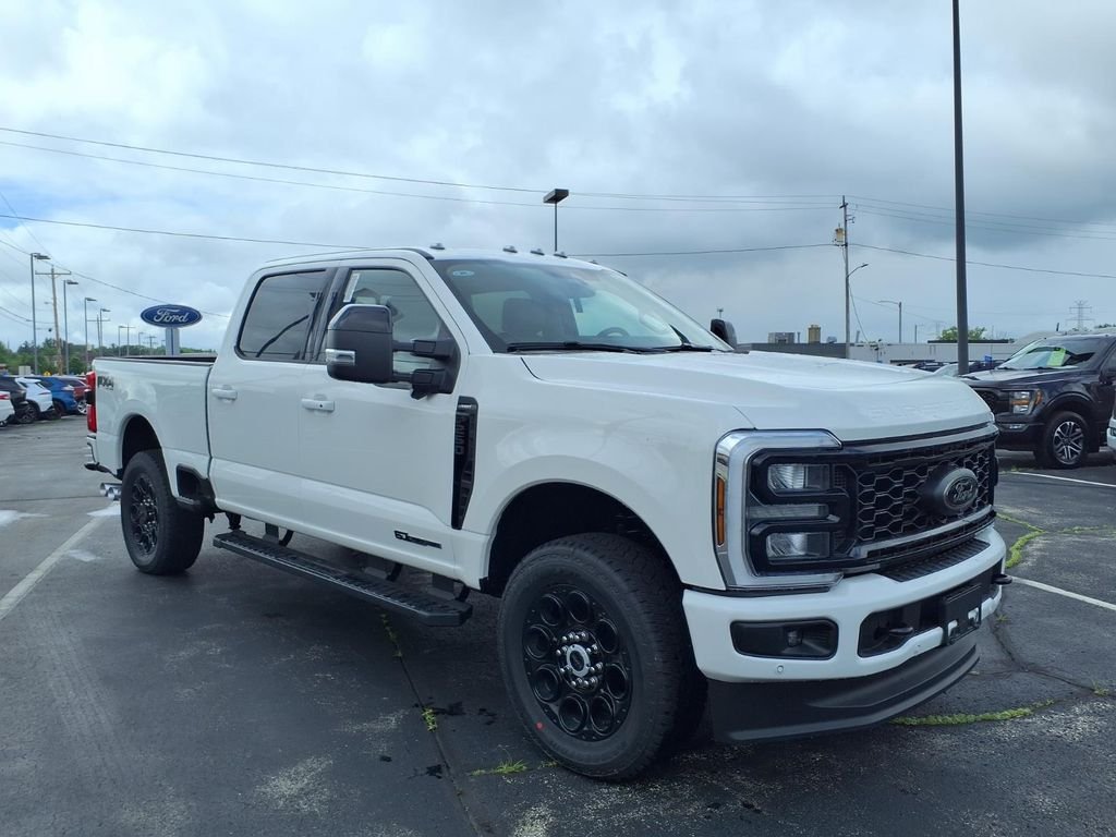 New 2026 Star White Metallic Tri-Coat Ford F-250® Lariat® image 4