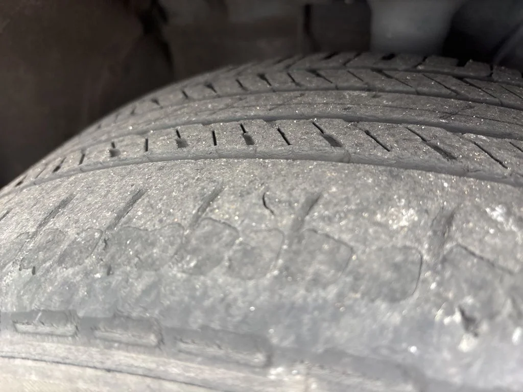 Used 2023 Red Mitsubishi SE image 4