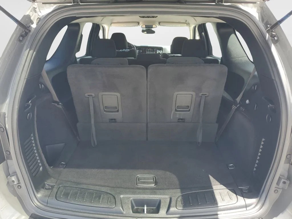 Used 2022 Destroyer Gray Cl Dodge SXT image 10