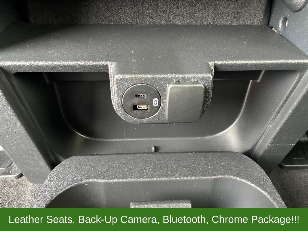 Used 2023 Black Ford XLT image 15