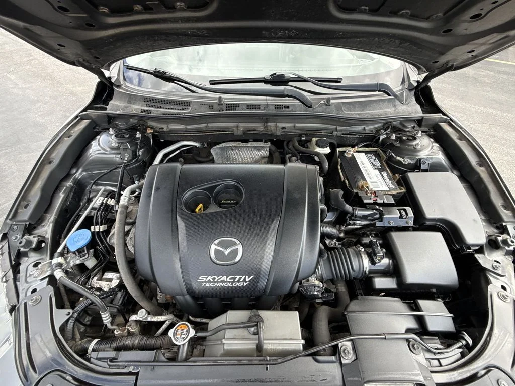 Used 2018 Gray Mazda Touring image 27