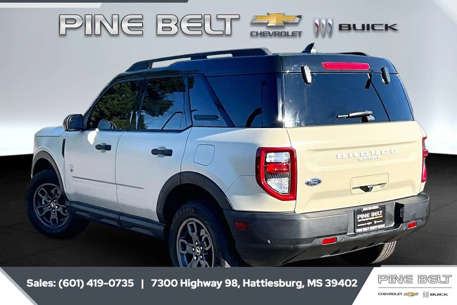 Used 2024 Desert Sand Ford Big Bend image 2