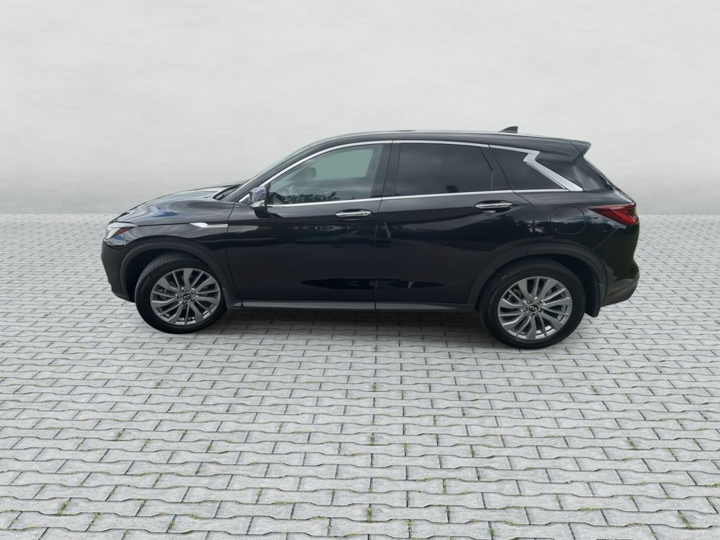 Certified Used 2025 Black Obsidian INFINITI PURE image 5