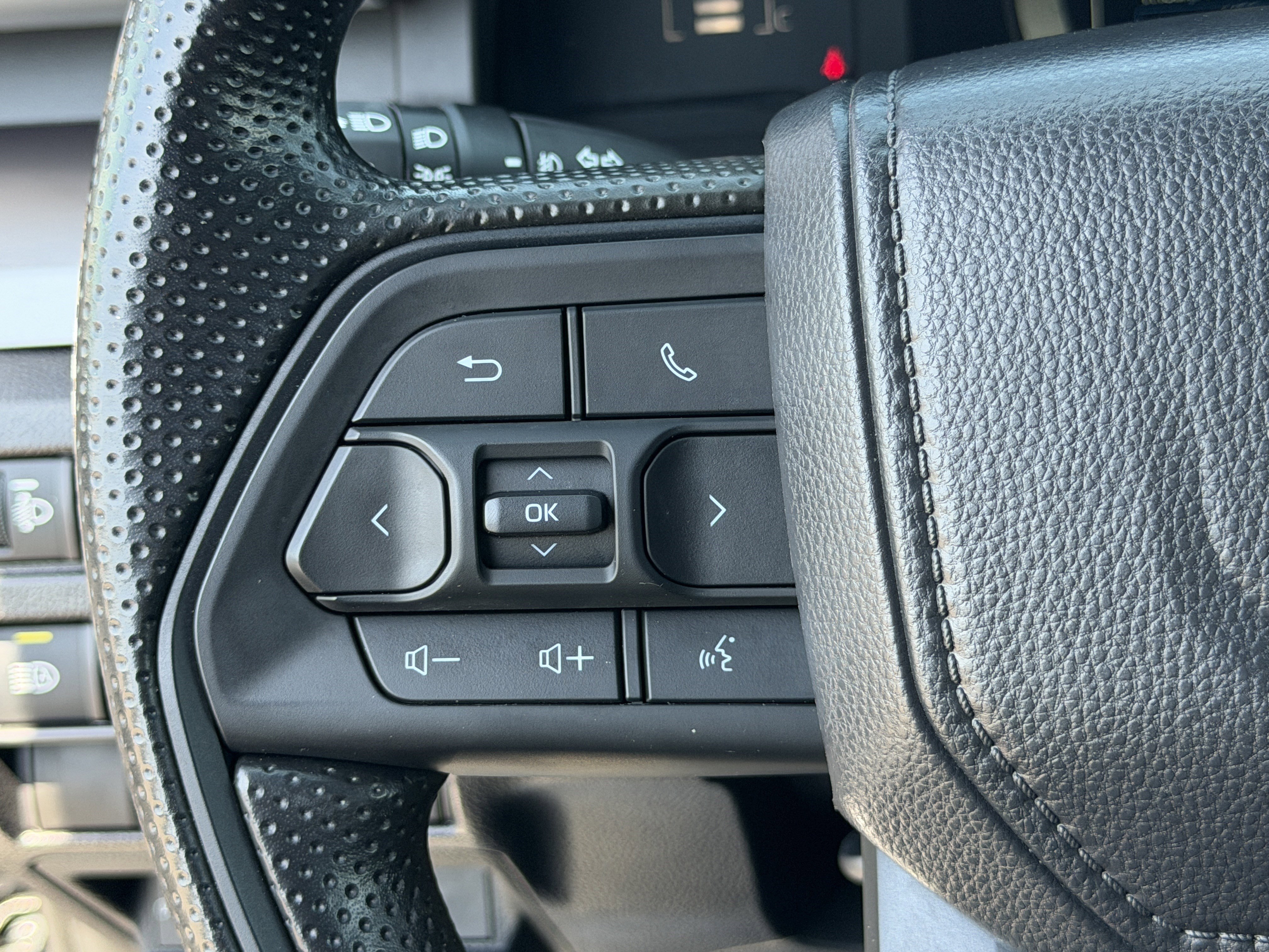 Used 2025 Black Toyota SR5 image 18