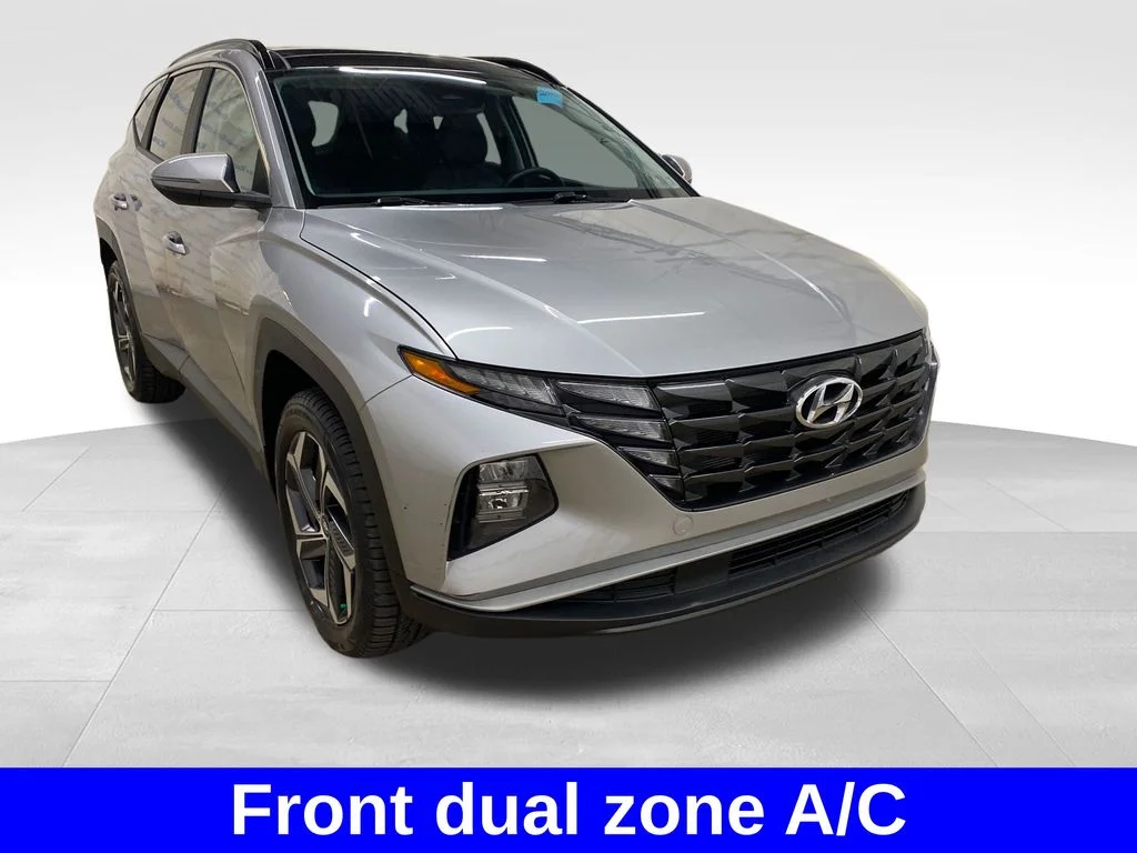 Used 2023 Silver Hyundai SEL Convenience image 6