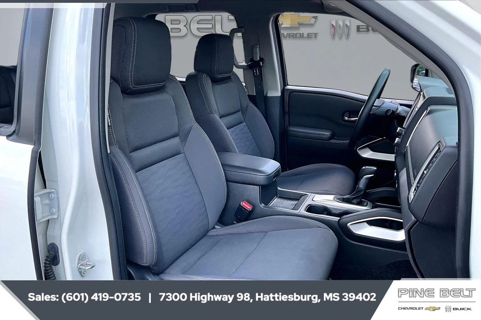 Used 2024 White Nissan SV image 7