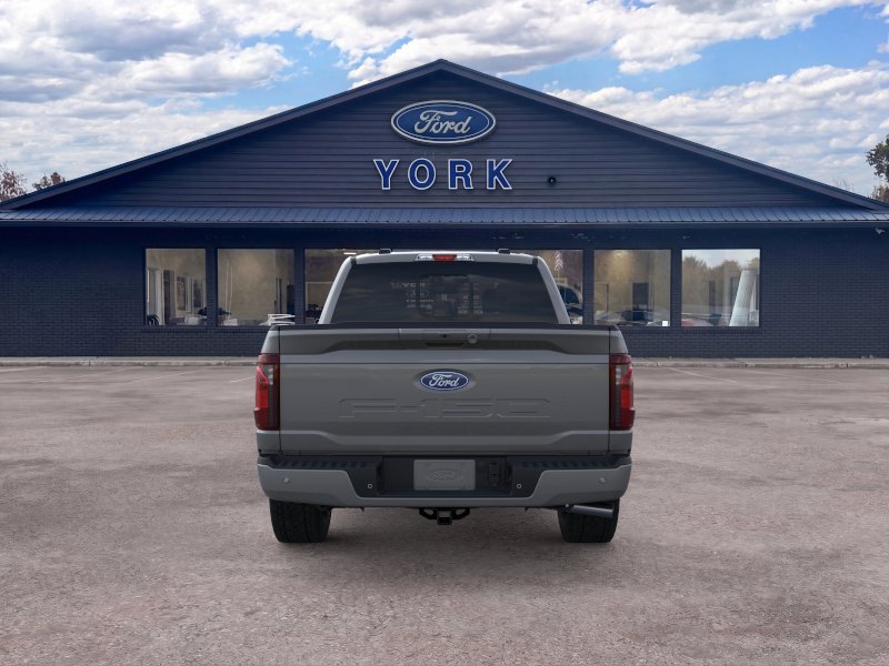 New 2026 Carbonized Gray Metallic Ford XLT image 27