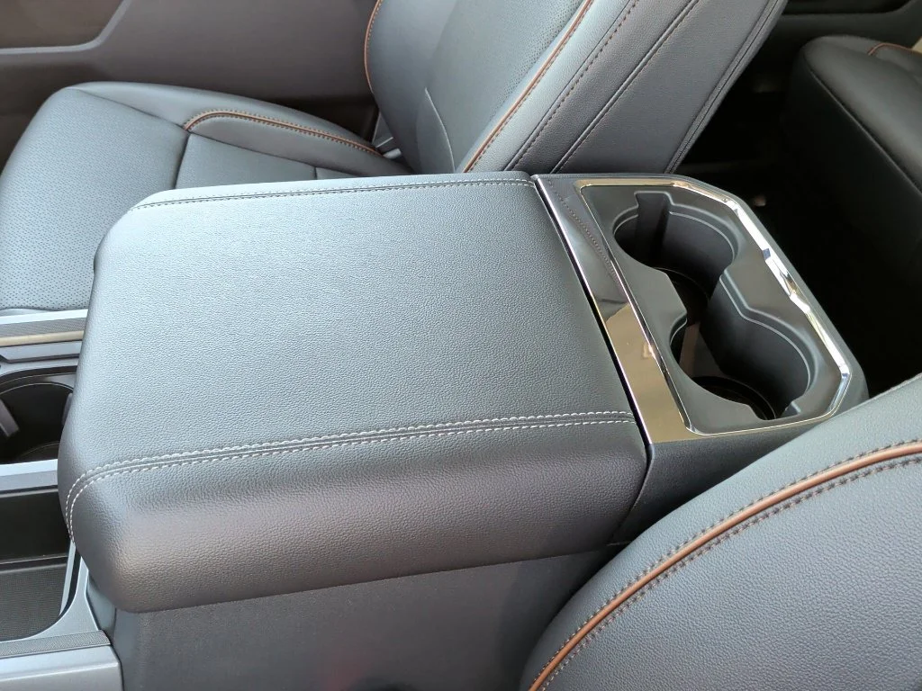 New 2027 Carbonized Gray Metallic Ford F-250® Lariat® image 32