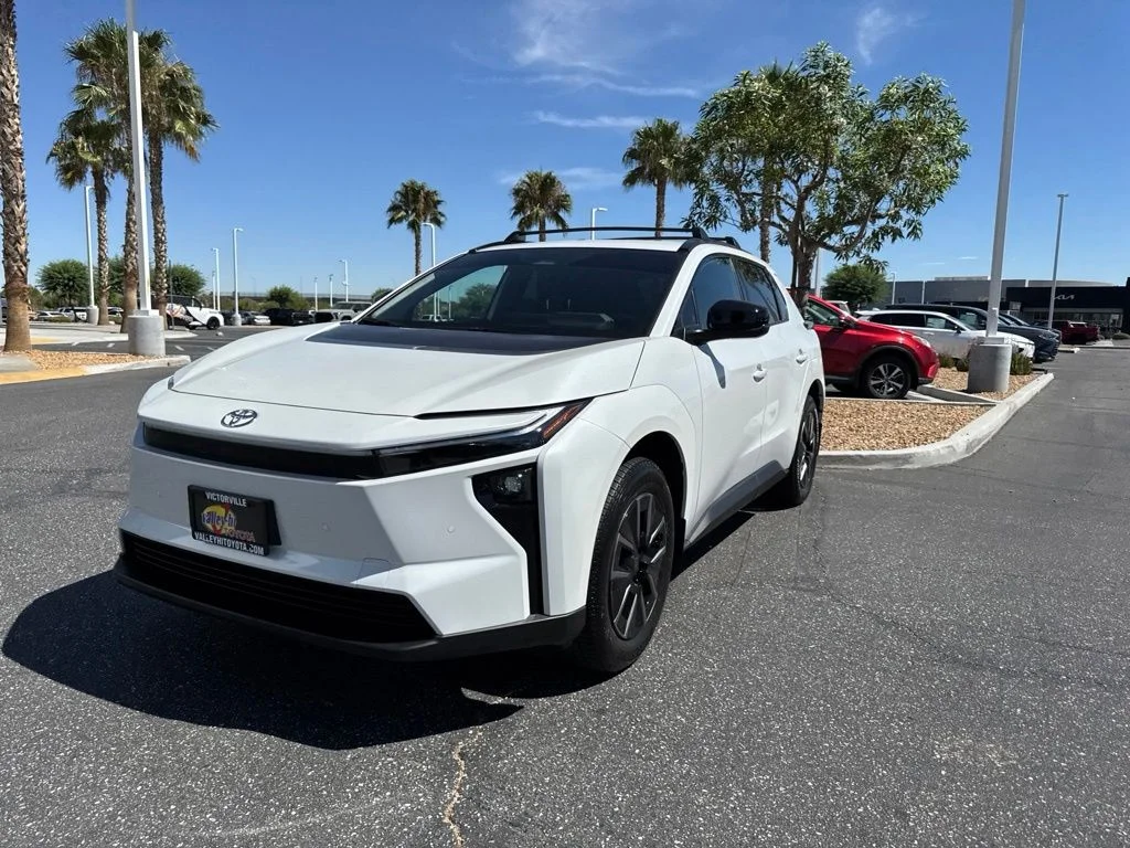 2026 Toyota bZ XLE - Photo 15