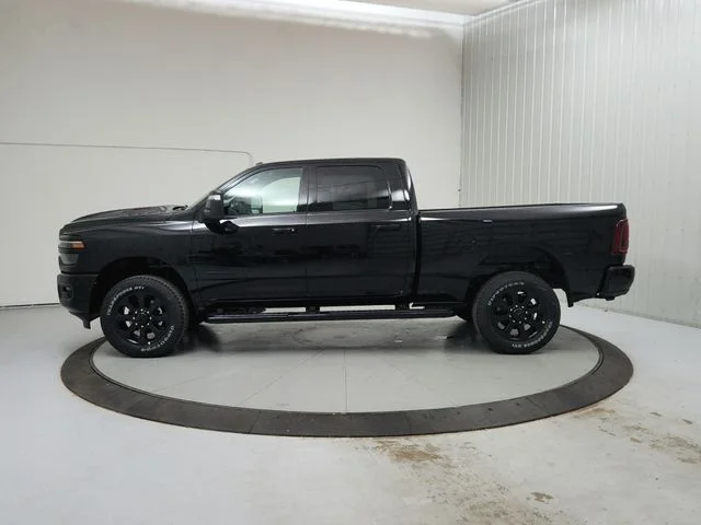New 2026 Diamond Black Crystal Pearl-Coat Exterior Paint RAM Laramie image 4