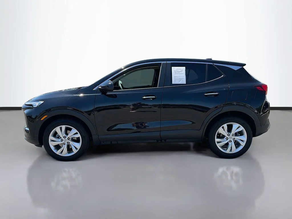 Used 2025 Ebony Twilight Metallic Buick Preferred image 9