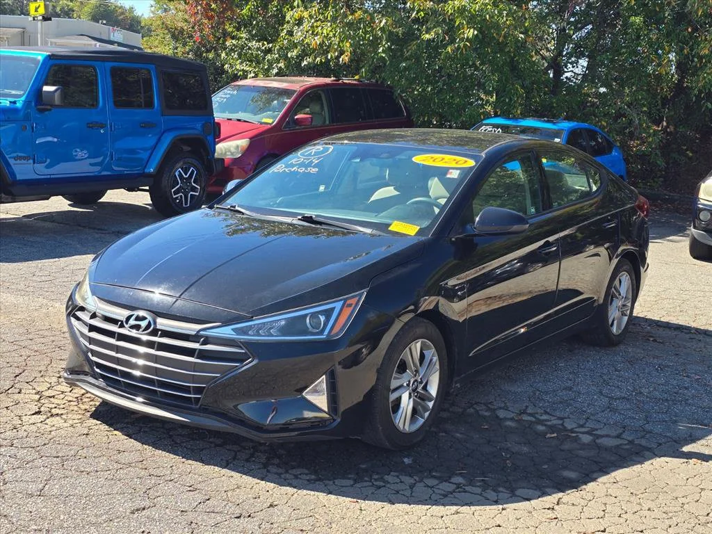 Used 2020 Black Hyundai SEL image 2