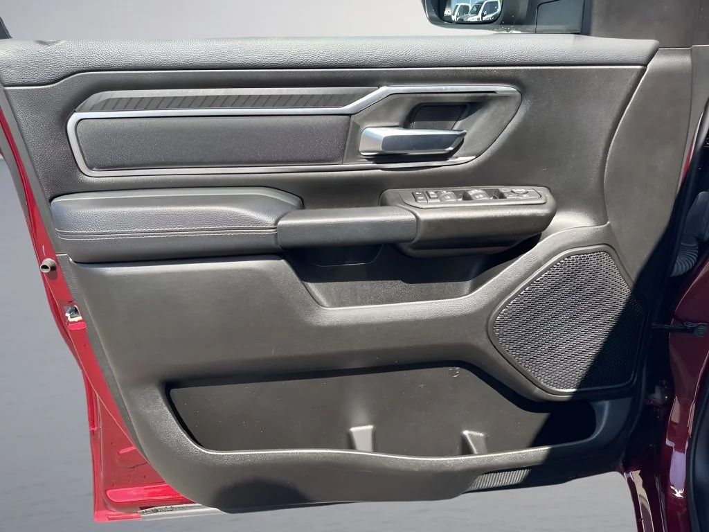 Used 2025  Ram Big Horn image 28