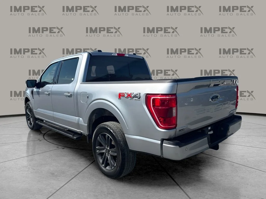 Used 2022 Silver Ford XLT image 2
