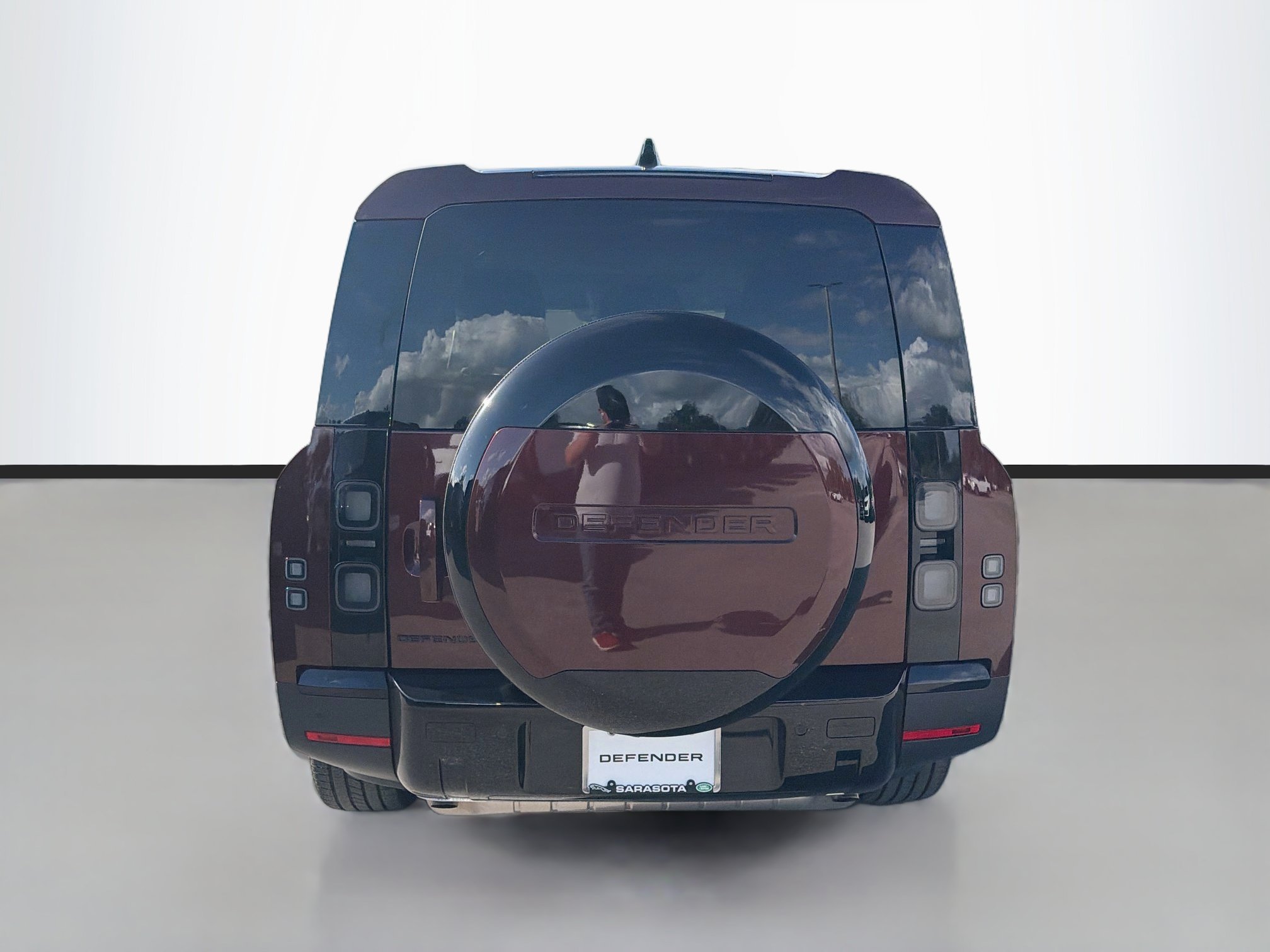Used 2026 Sedona Red Metallic Land Rover S image 4