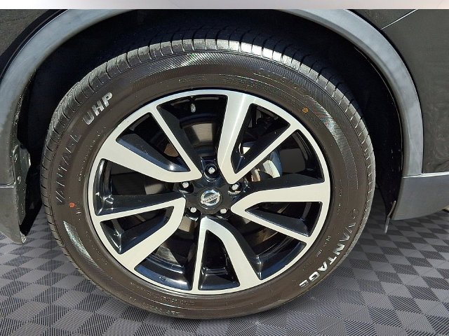 Used 2020 Black Nissan SL image 8