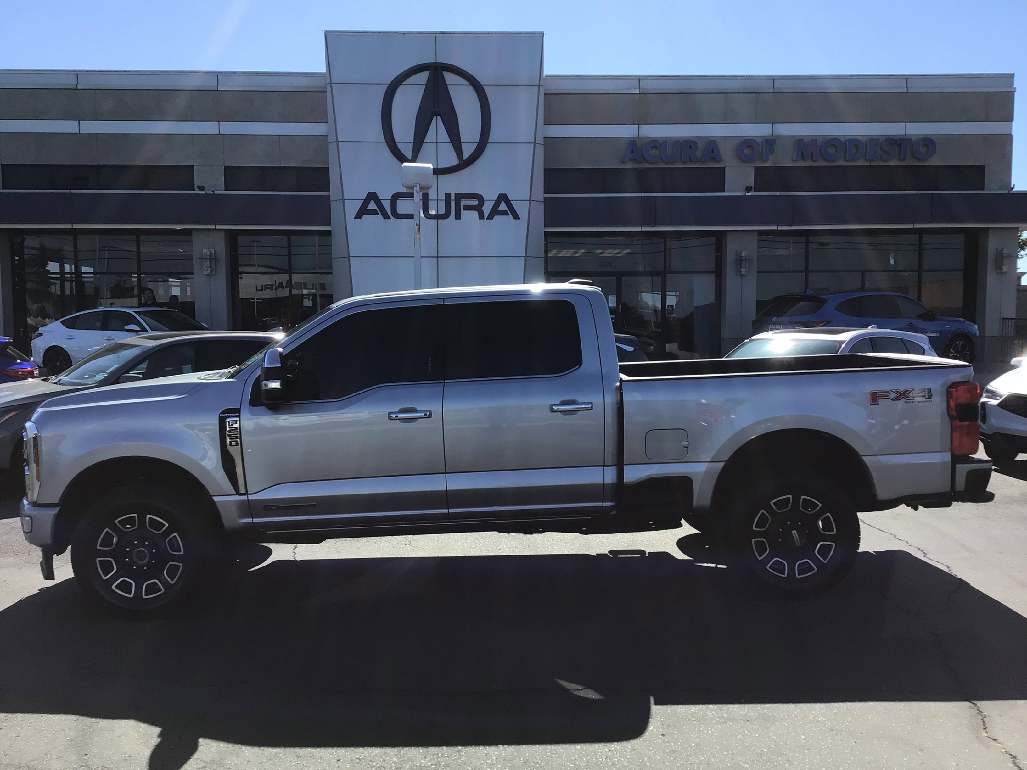 2024 Ford F-250 Platinum 4x4 Crew Cab 8' Box's photo