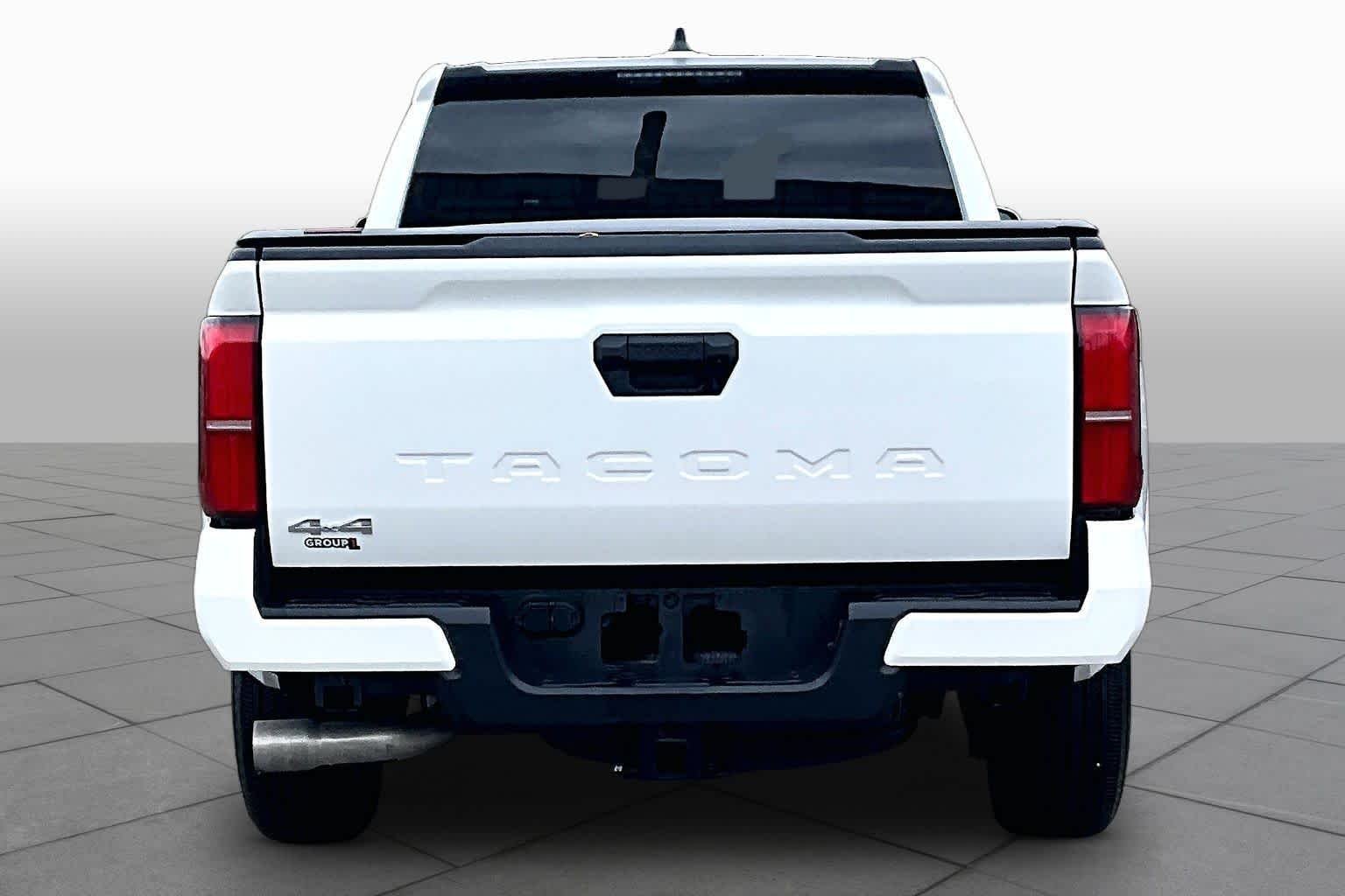 Certified Used 2025 Ice Cap Toyota SR5 image 5