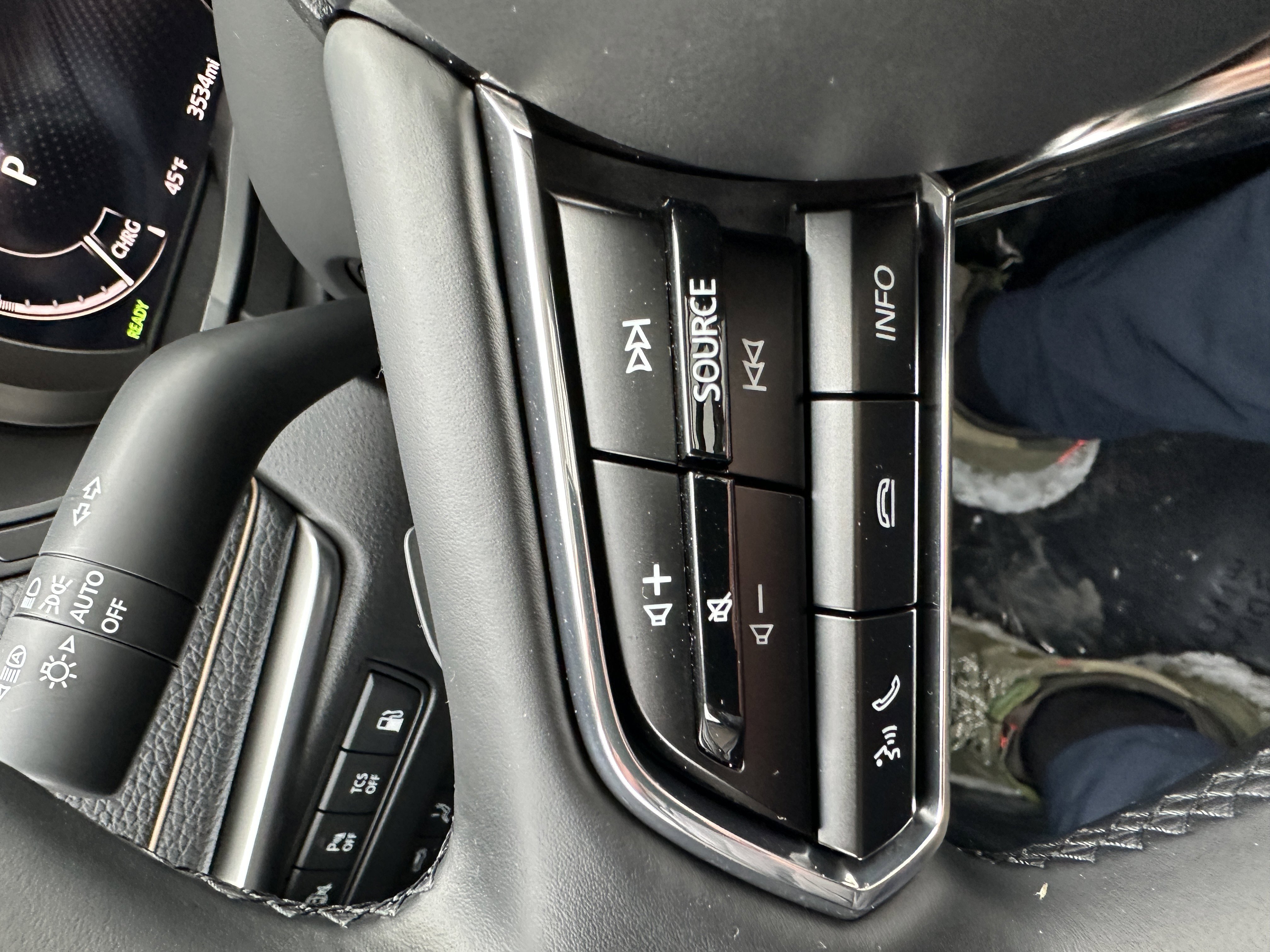 Used 2025 Rhodium White Premium Mazda Premium image 31
