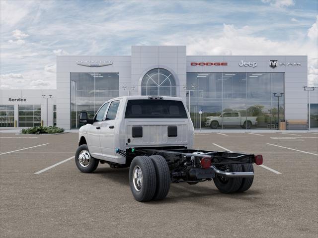 New 2026 Bright White Clear-Coat Exterior Paint RAM Tradesman image 29
