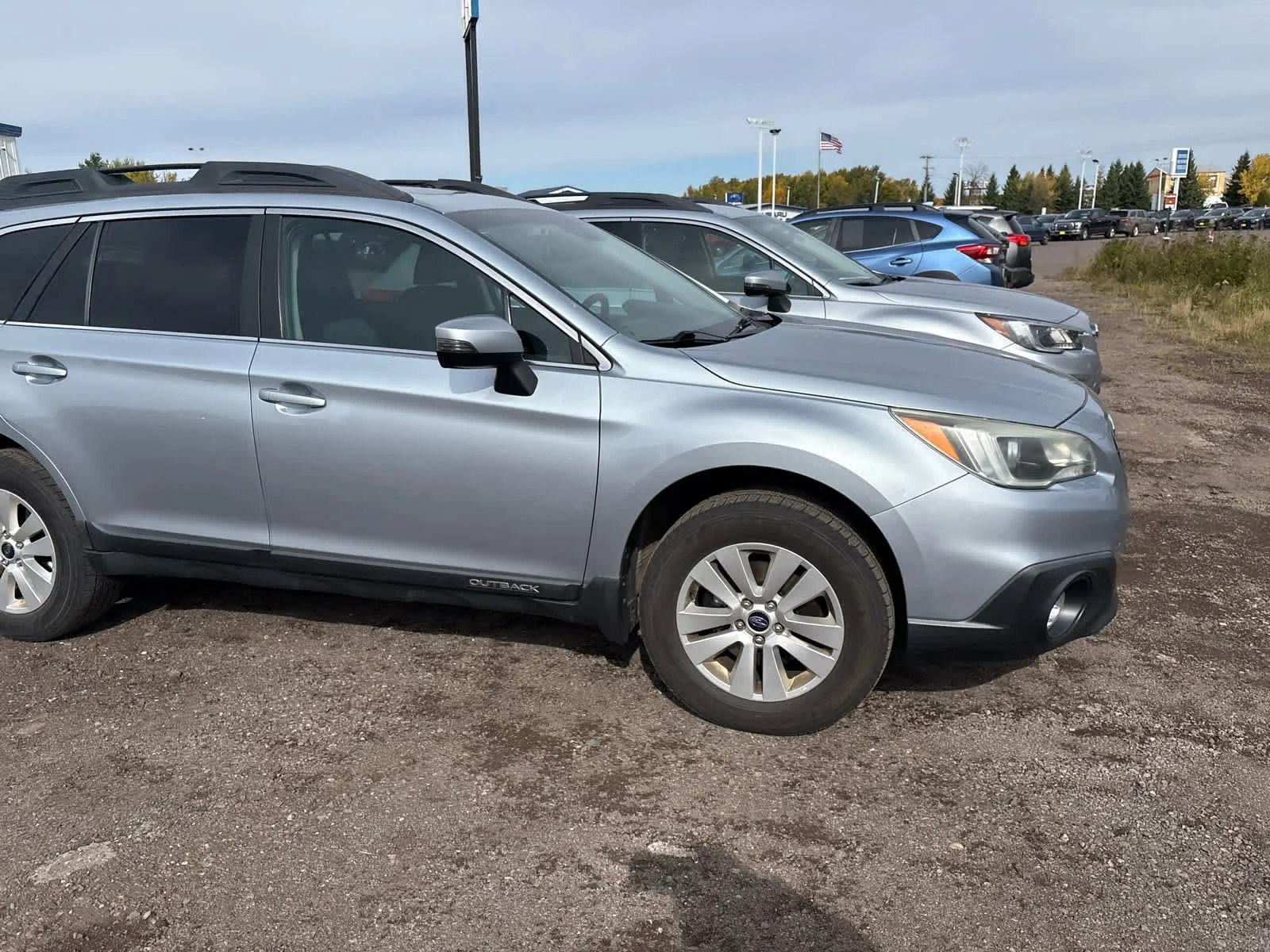Used 2016 Ice Silver Metallic Subaru 2.5i Premium image 5