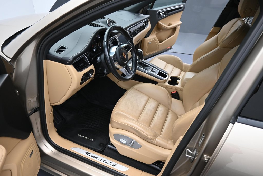 Used 2017 Carrara White Metallic Porsche GTS image 13